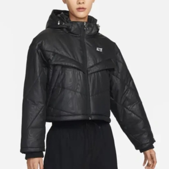 Nike Therma-Fit Sz S Black Print Nwt Short Zip Up Zip Pocket Hooded Puffer Coat
